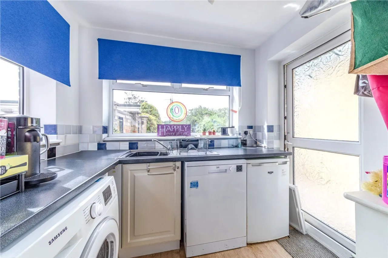 Fullerton Way, Byfleet, West Byfleet,..., photo 4