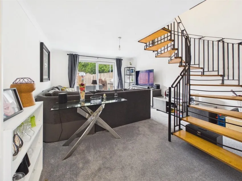 Lysander Court, Churchdown, photo 6