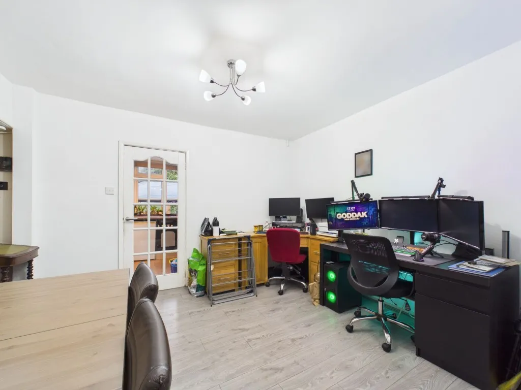 Kentwood Hill, Tilehurst, RG31, photo 7