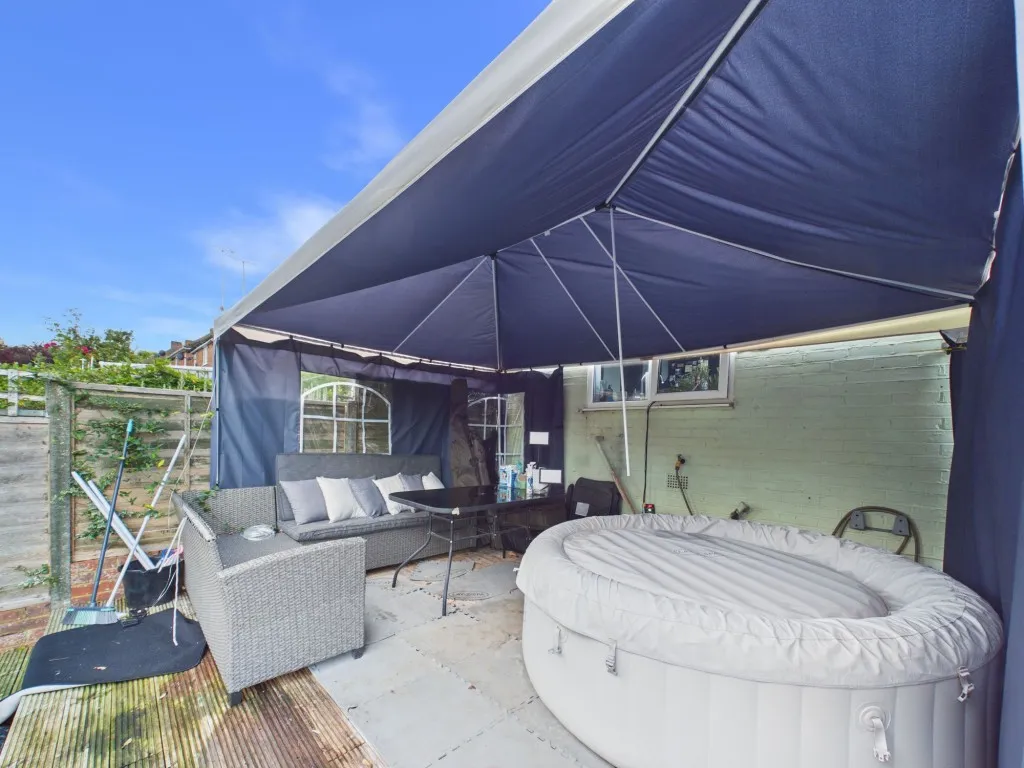 Kentwood Hill, Tilehurst, RG31, photo 13