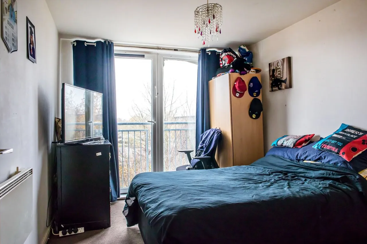 Feltham, TW14, photo 5
