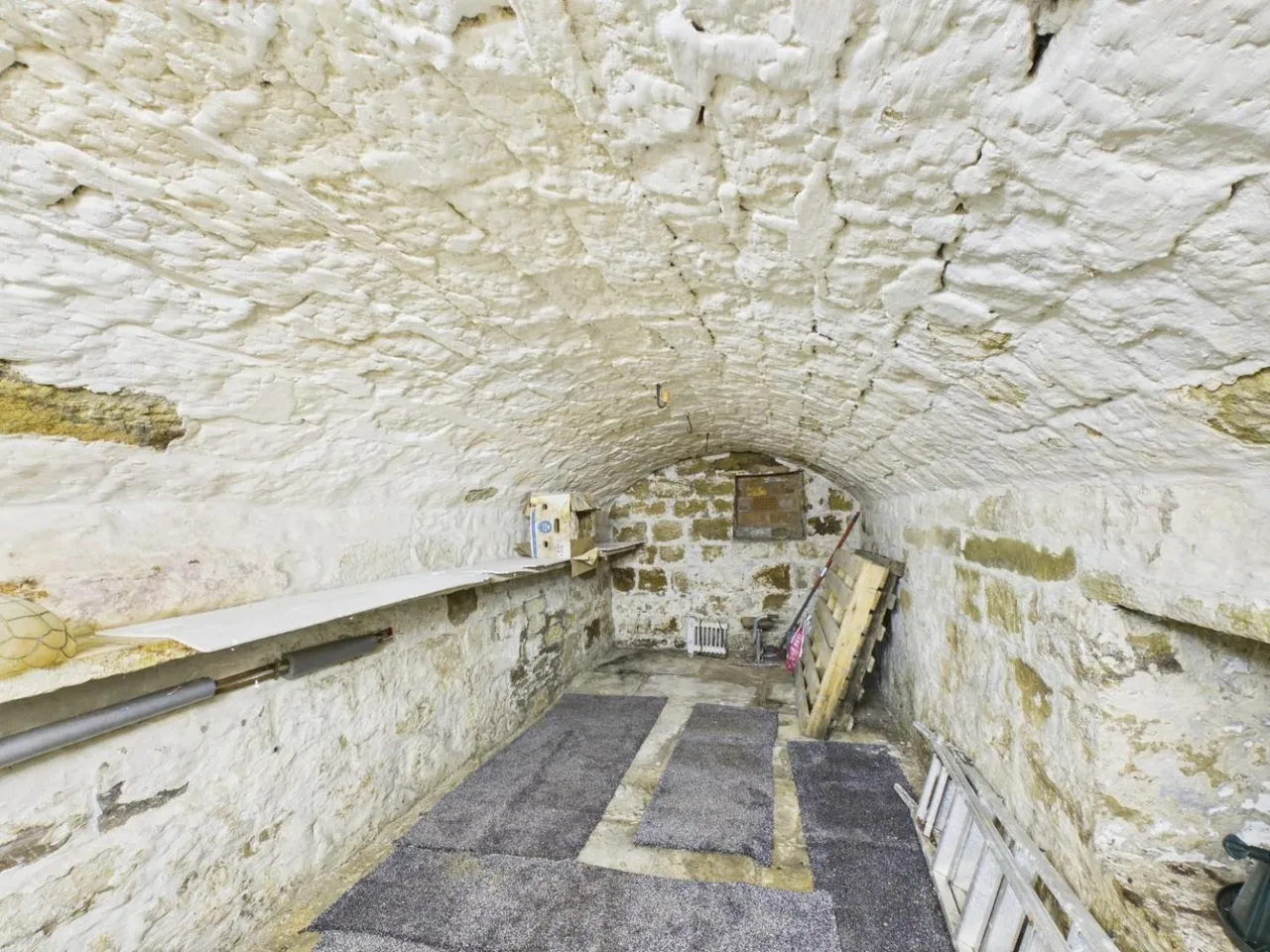 Leeds Road, Idle, BD10, photo 19