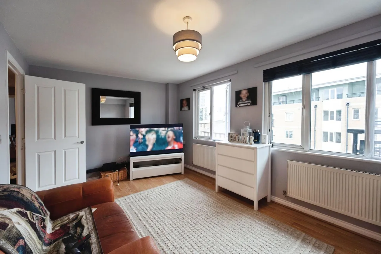 Broomfield Street, London, E14, photo 3