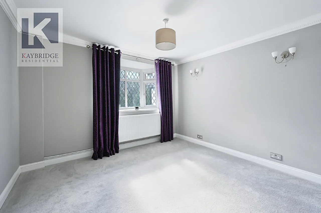 London Road, Ewell, KT17, photo 6