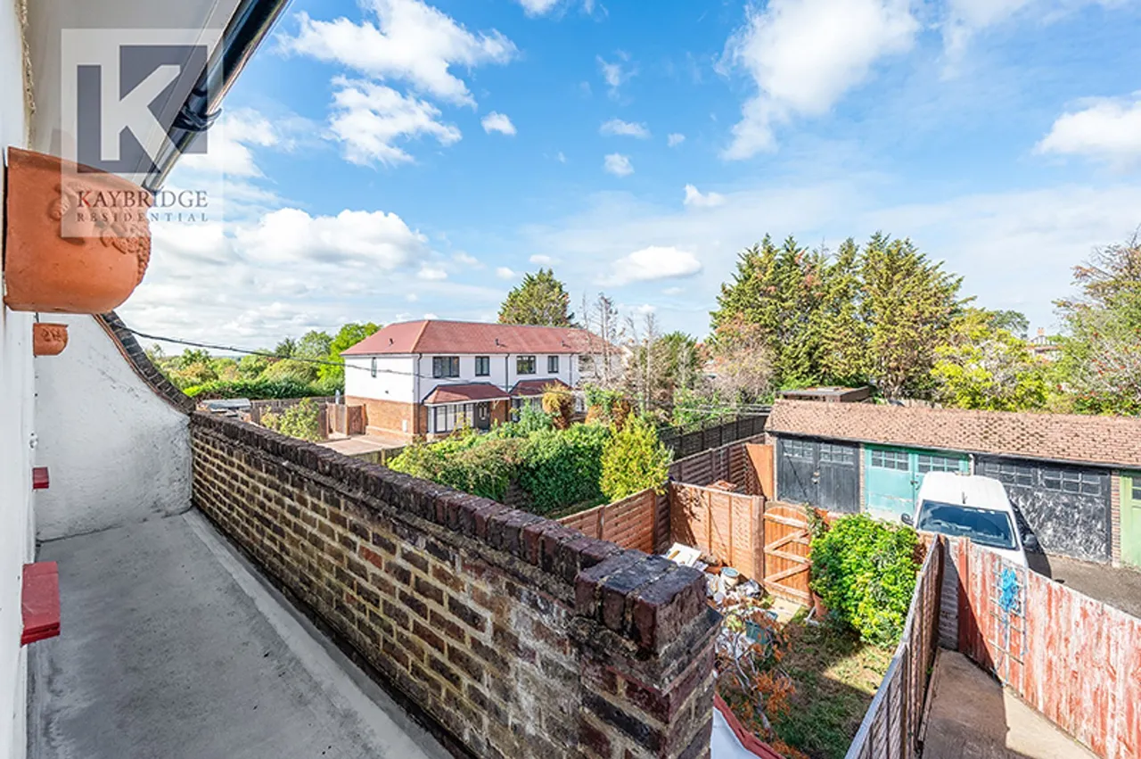 London Road, Ewell, KT17, photo 8
