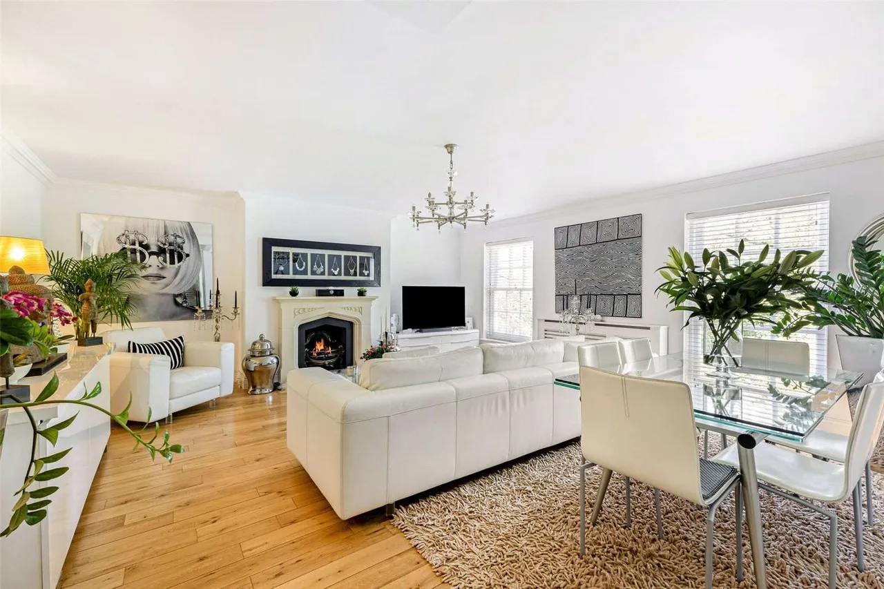 2 bed flat for sale — Nashdom Lane, Burnham, Slough, Buckinghamshire, SL1 8NJ