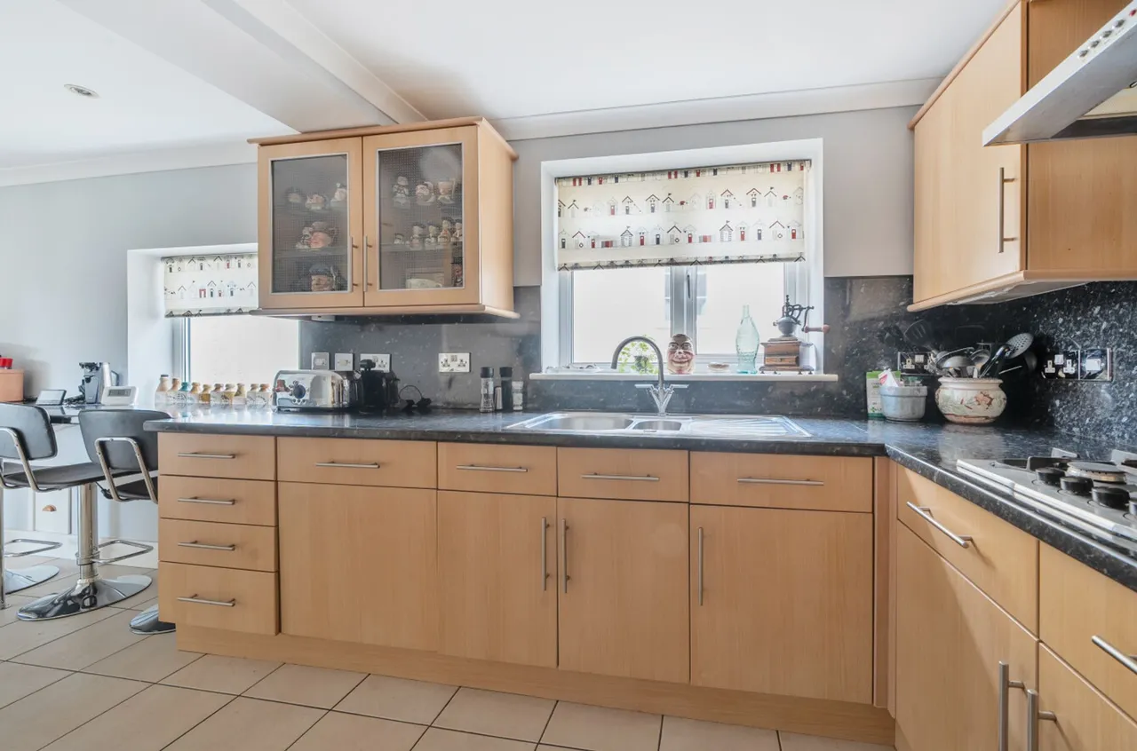 Grafton Road, Selsey, PO20, photo 10
