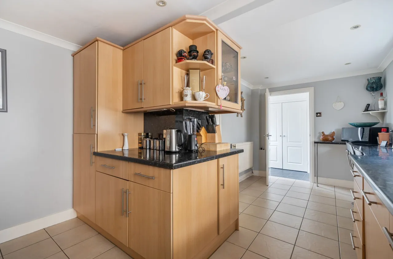 Grafton Road, Selsey, PO20, photo 11