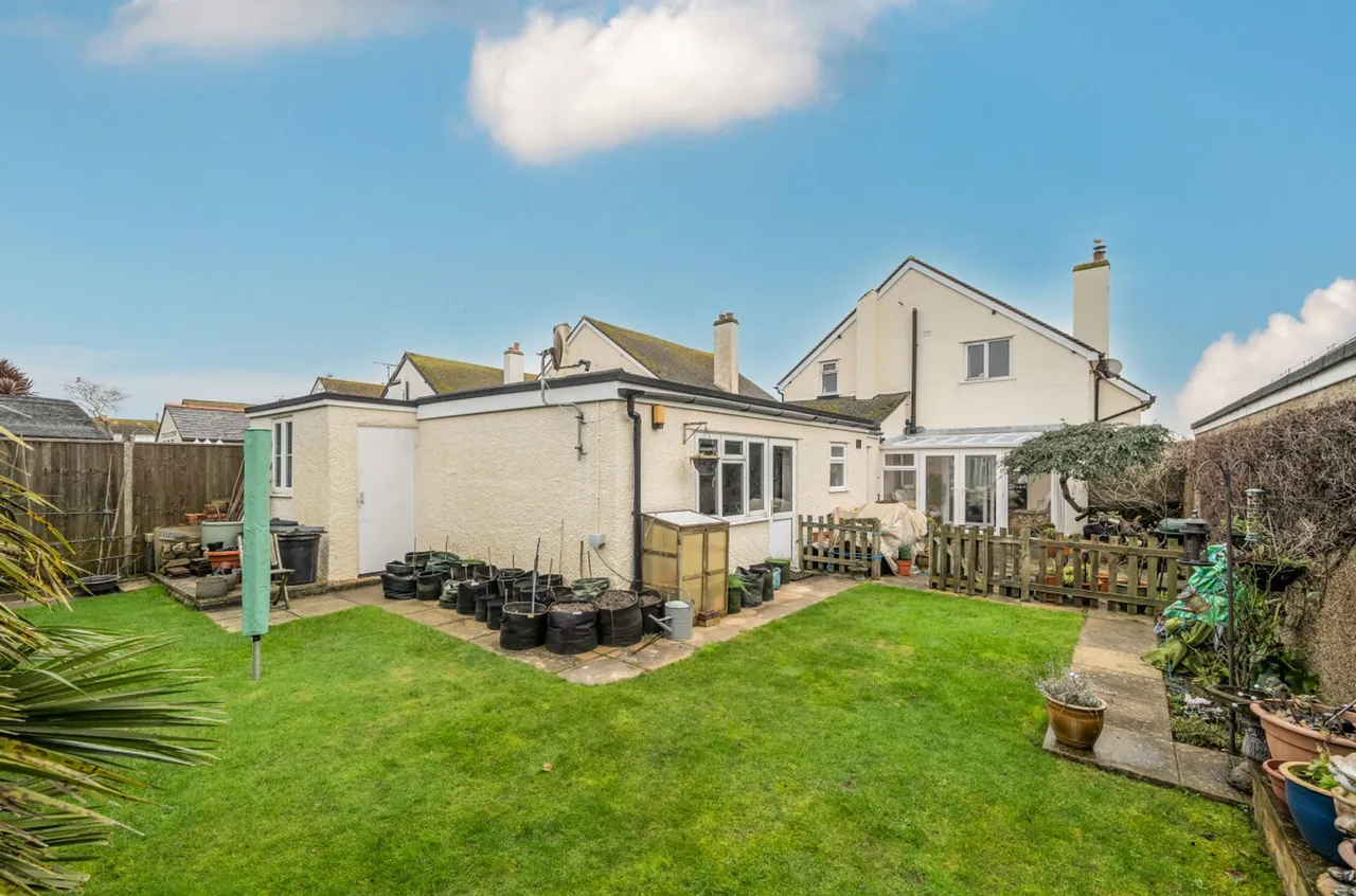 Grafton Road, Selsey, PO20, photo 18