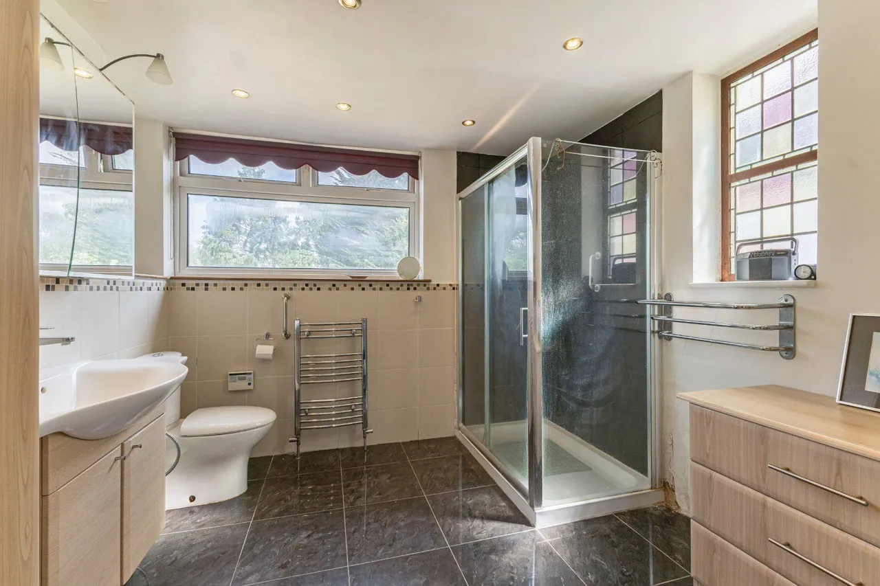 Lancaster Road, St. Albans, Hertfordshire, AL1 4ET, photo 11