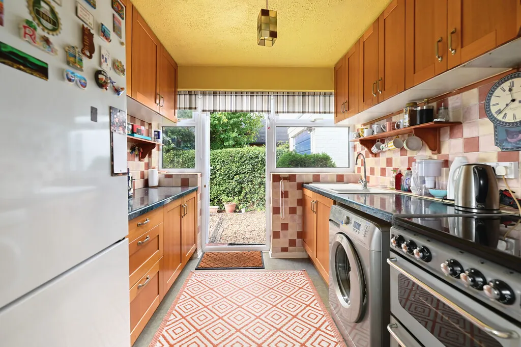 Parkhill Road, Blackwater, GU17, photo 3
