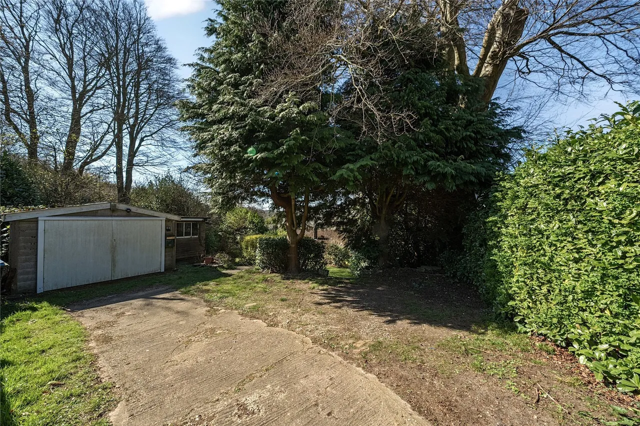 Sutherland Avenue, Biggin Hill, Westerham, TN16, photo 13