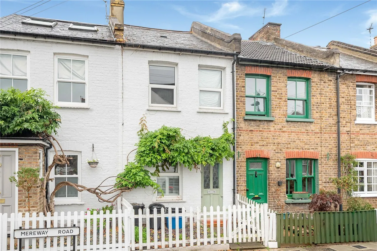 2 bed house for sale, Mereway Road, Twickenham, TW2