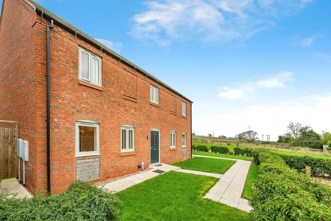 Wilson Close, Newton Regis, Tamworth, Warwickshire, B79, photo 3