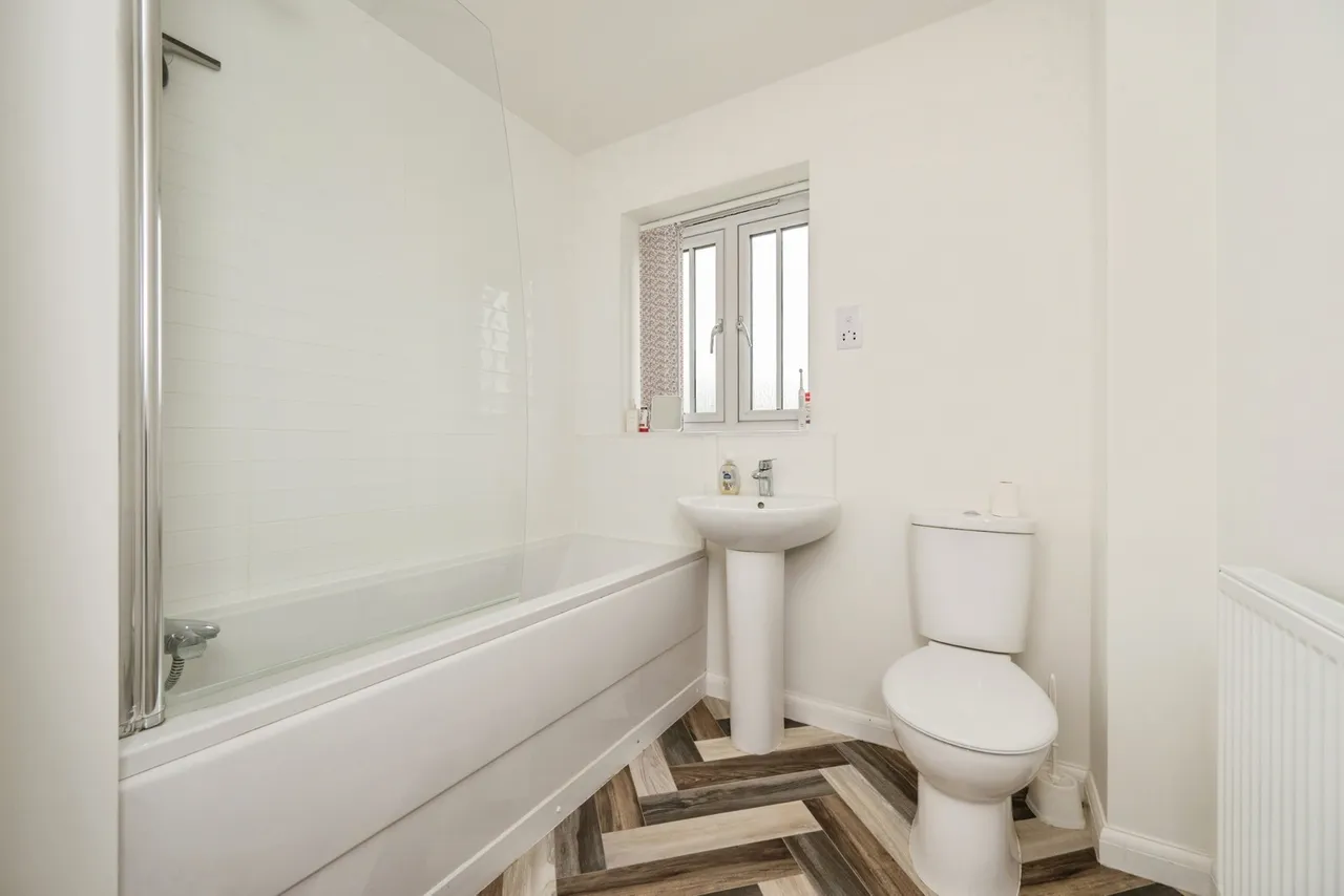 Wilson Close, Newton Regis, Tamworth, Warwickshire, B79, photo 15