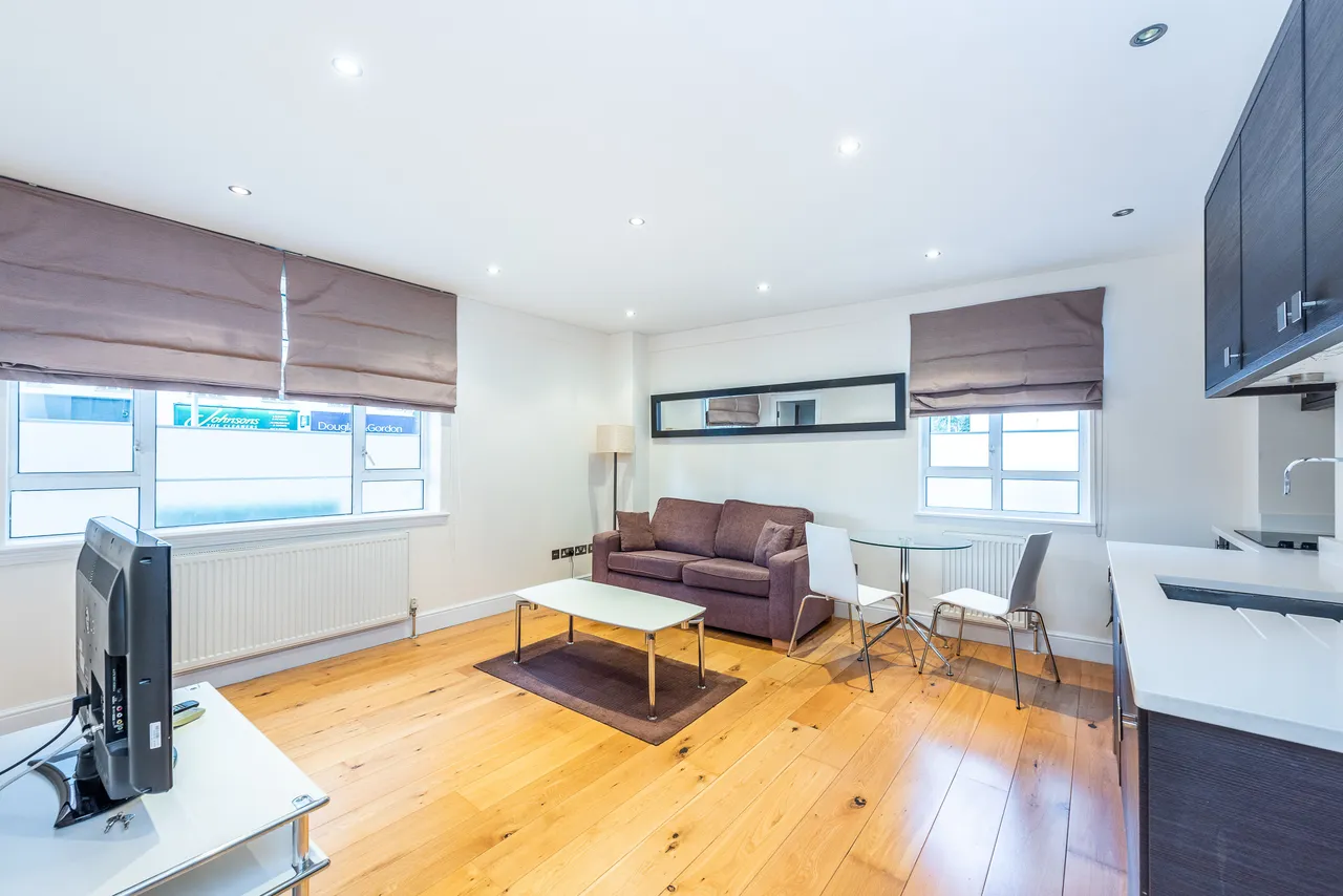 8 Nell Gwynn House, Sloane Avenue, London, photo 2