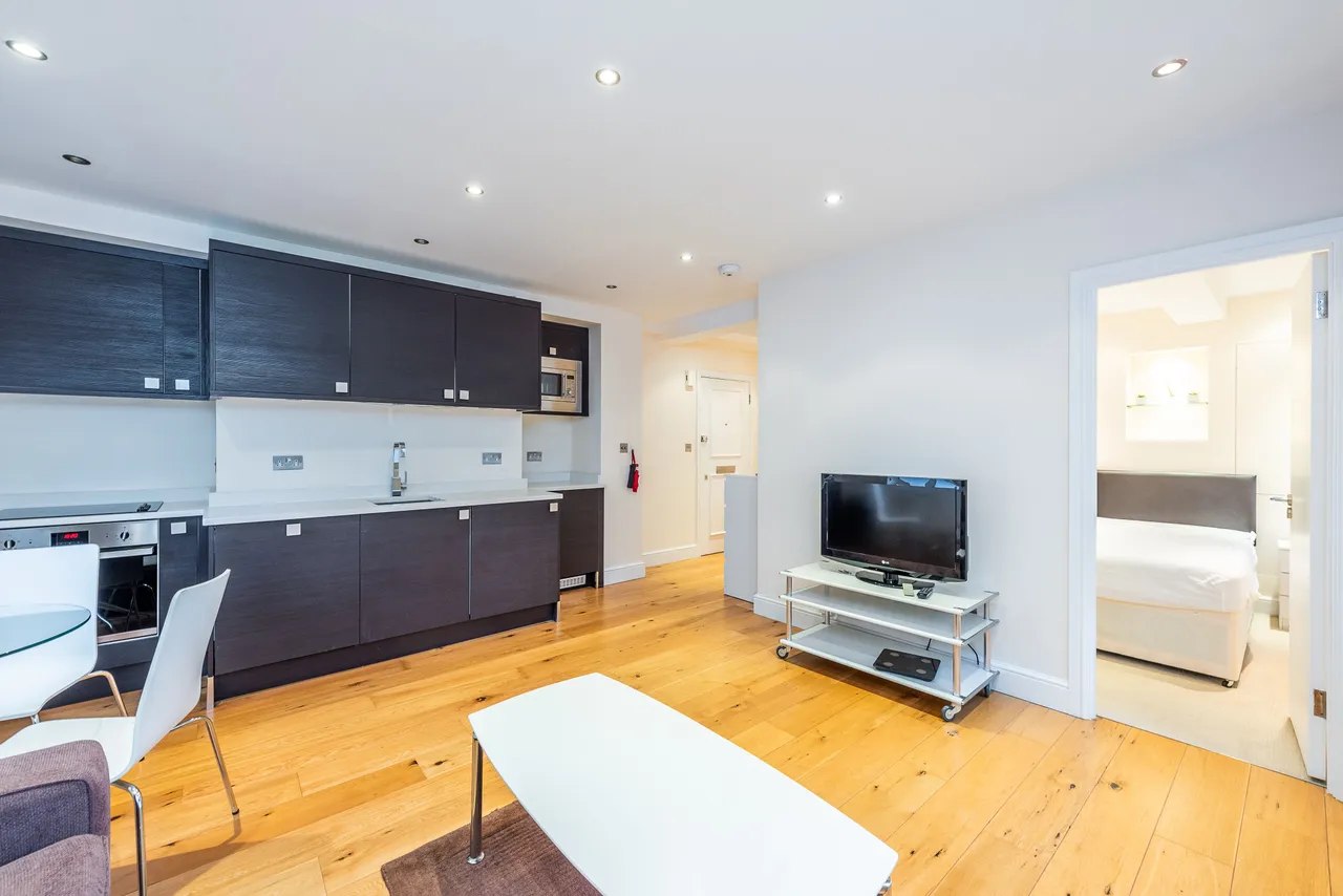 8 Nell Gwynn House, Sloane Avenue, London, photo 5