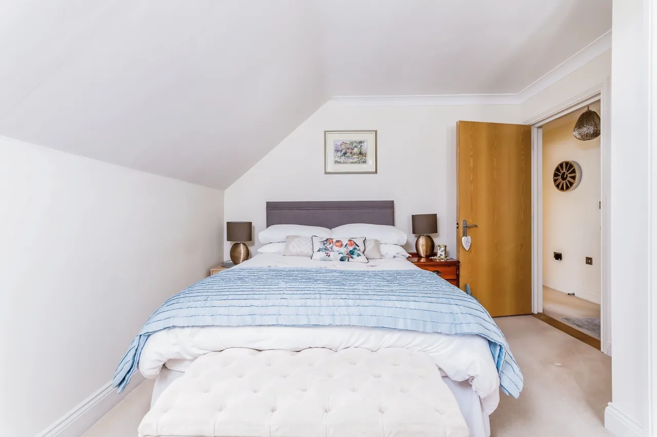 Limpsfield Road, Warlingham, Surrey, CR6, photo 8