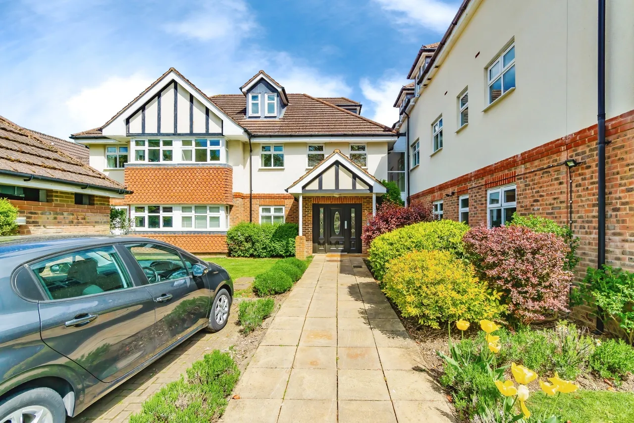 Limpsfield Road, Warlingham, Surrey, CR6, photo 17