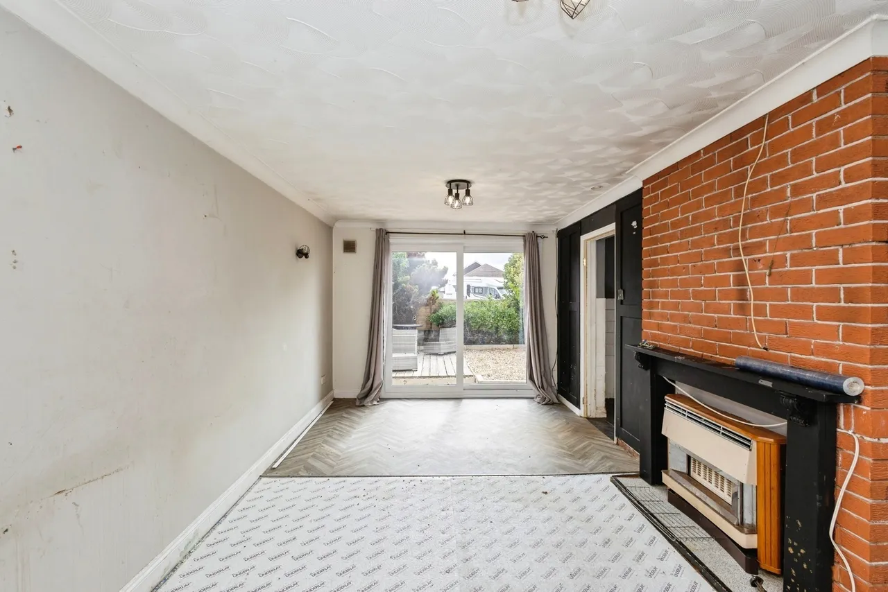 Southwood Road, Hayling Island, PO11, photo 3