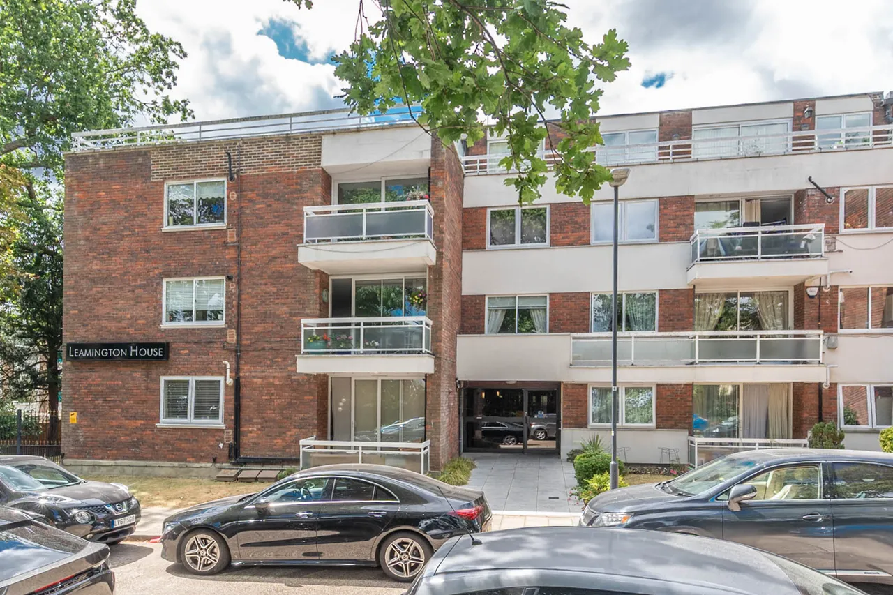 12 Leamington House, 23 Stonegrove, Edgware, photo 12