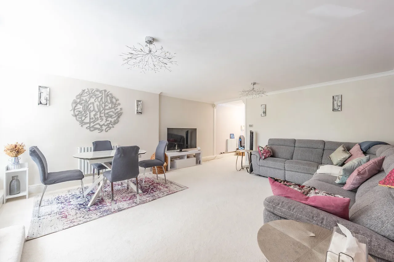 12 Leamington House, 23 Stonegrove, Edgware, photo 7