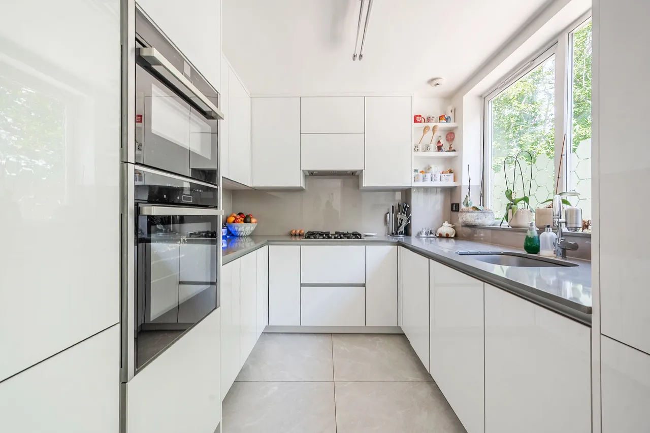 12 Leamington House, 23 Stonegrove, Edgware, photo 6