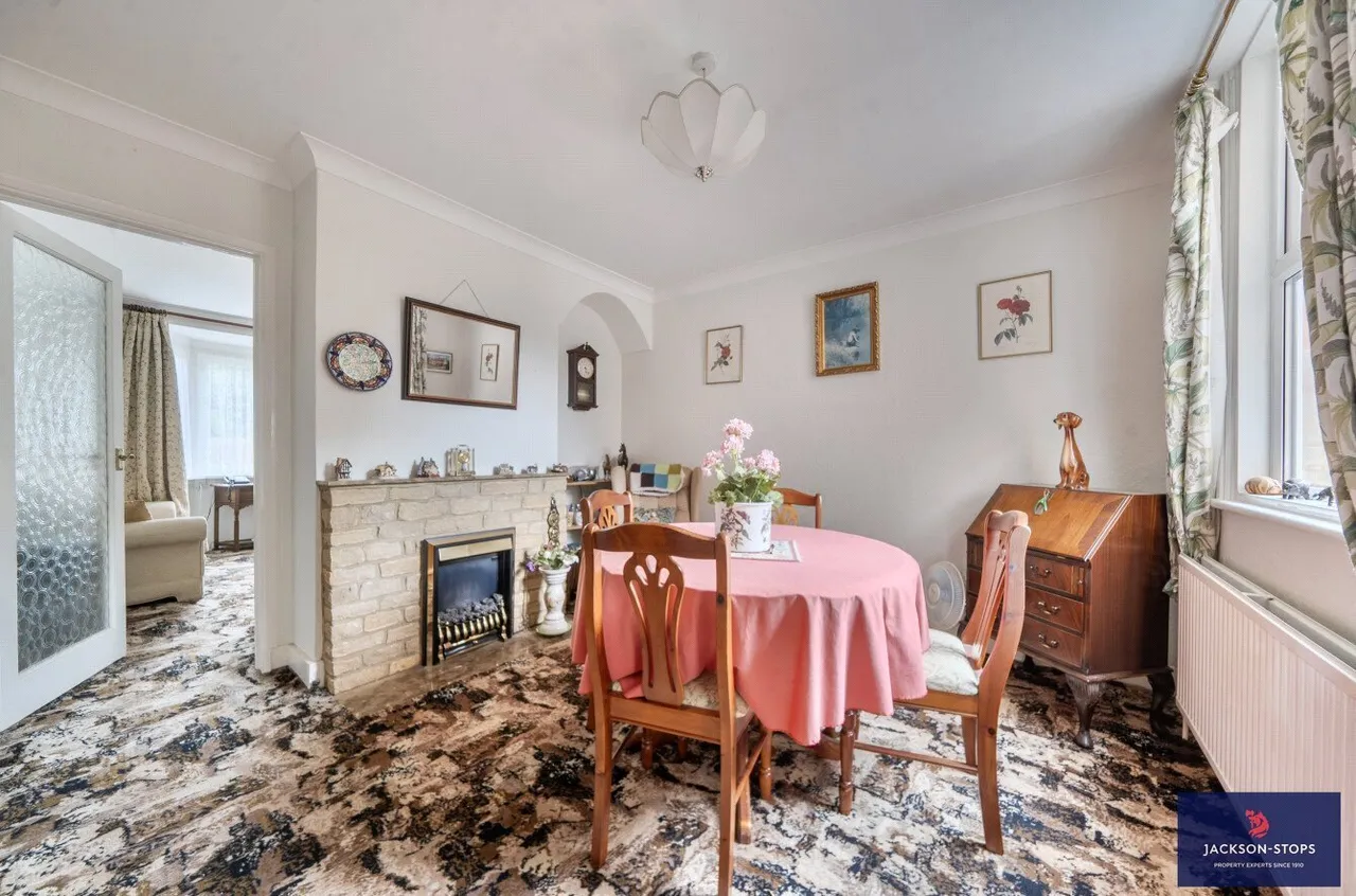 Mentone Avenue, Aspley Guise, MK17, photo 4