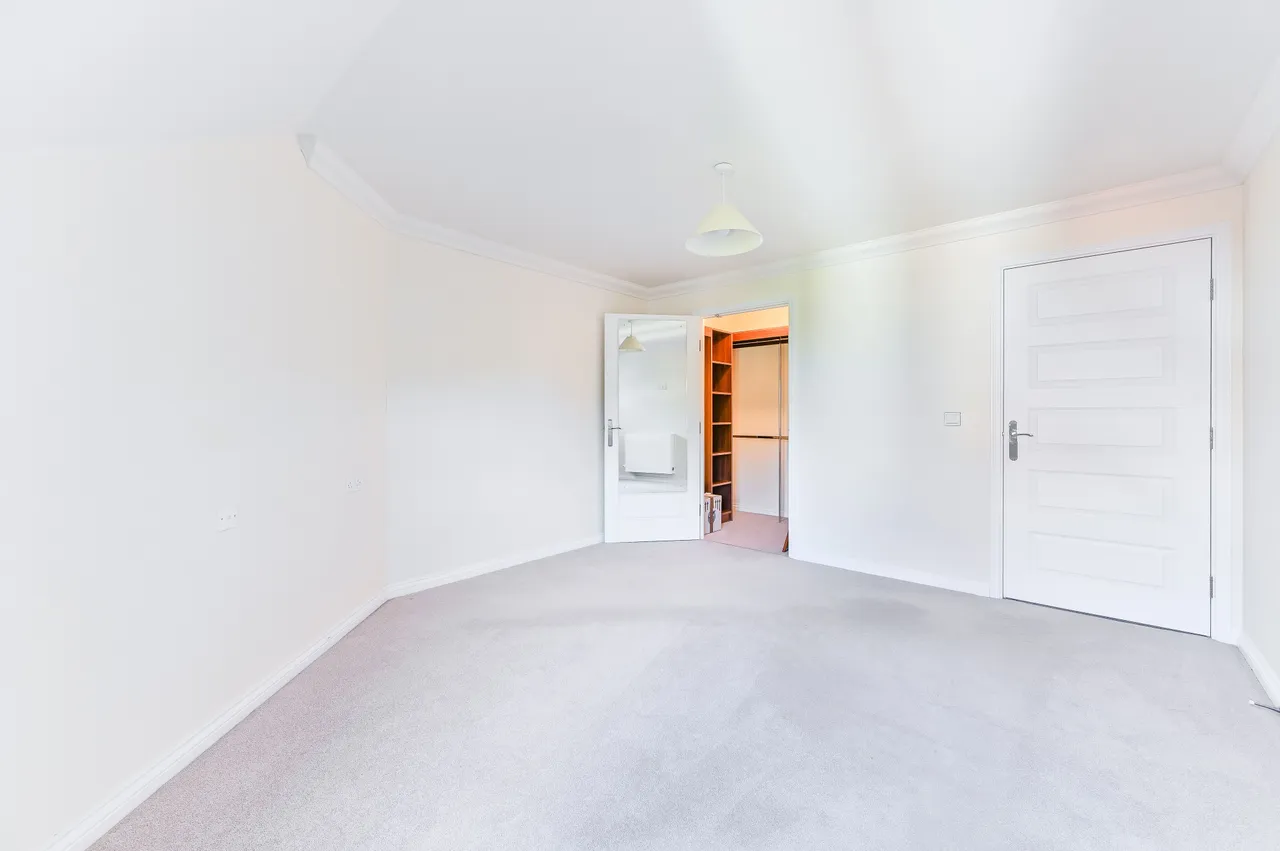 Flat 37, Sanderson Lodge, SOUTH CROYDON, photo 8