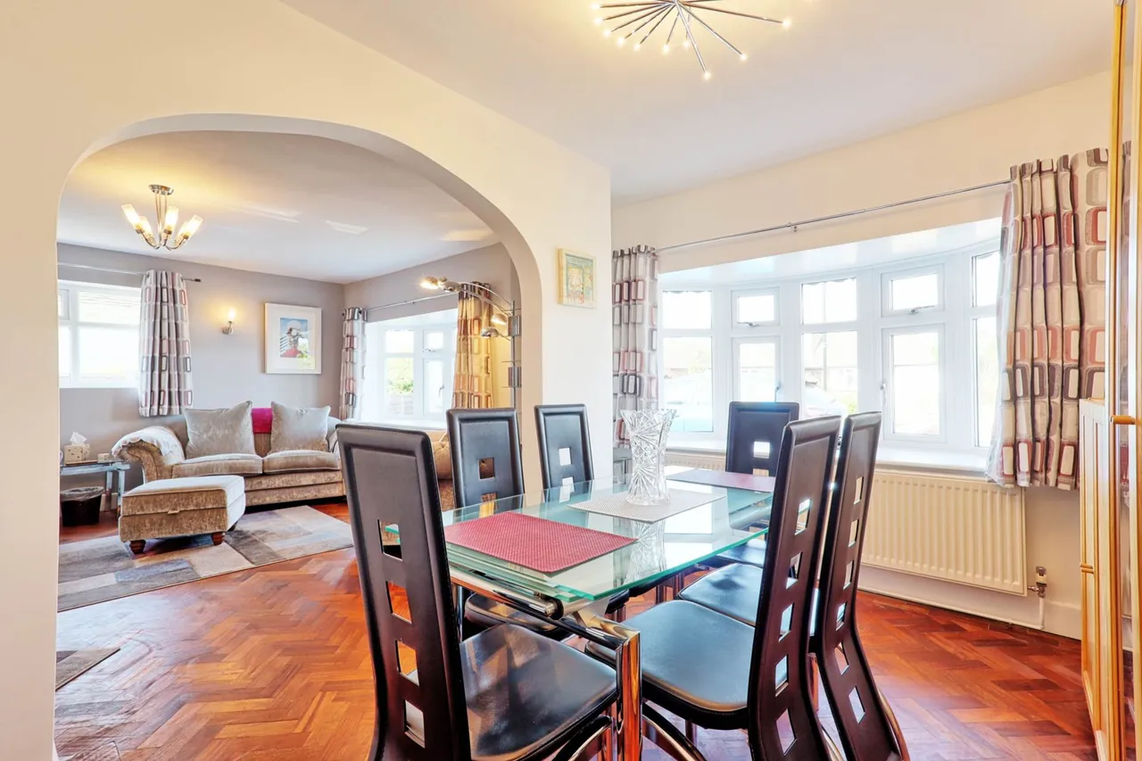 St James Avenue, Thorpe Bay, SS1 3LJ, photo 6