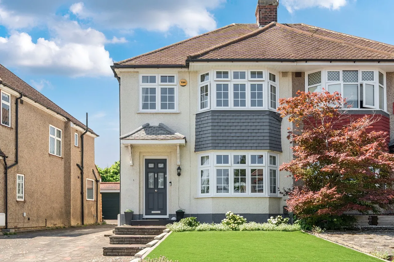 Highcombe Close, SE9, photo 23