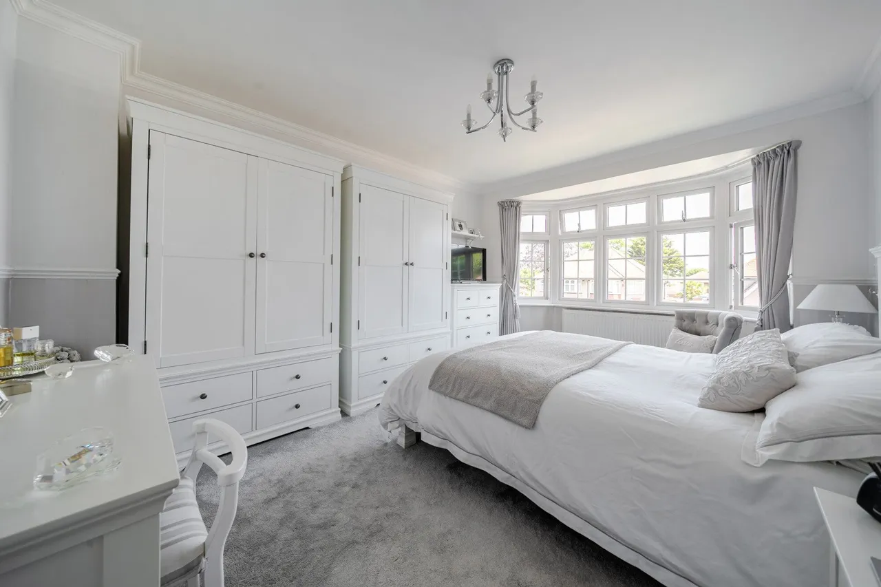 Highcombe Close, SE9, photo 15