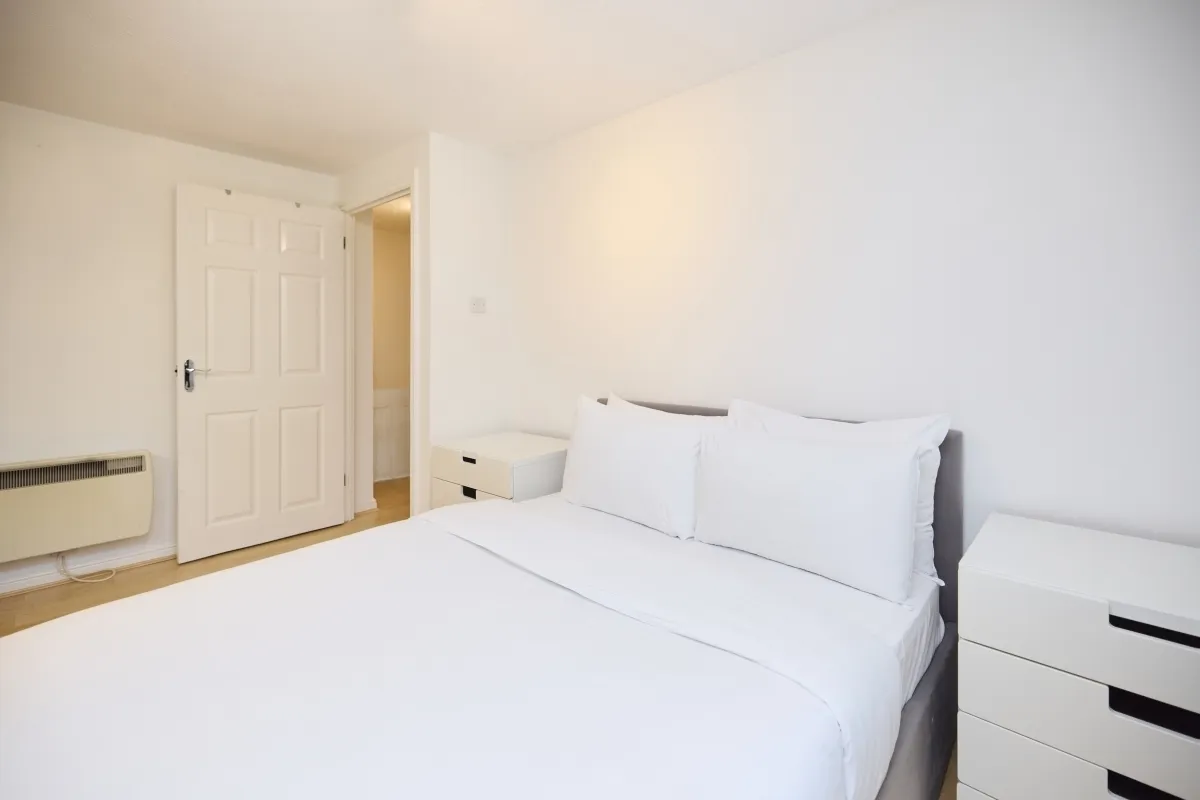 Mapeshill Place London NW2, photo 9