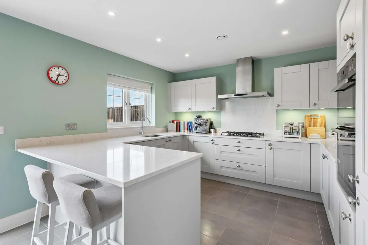 The Saddlery, Little Bookham, KT23, photo 2