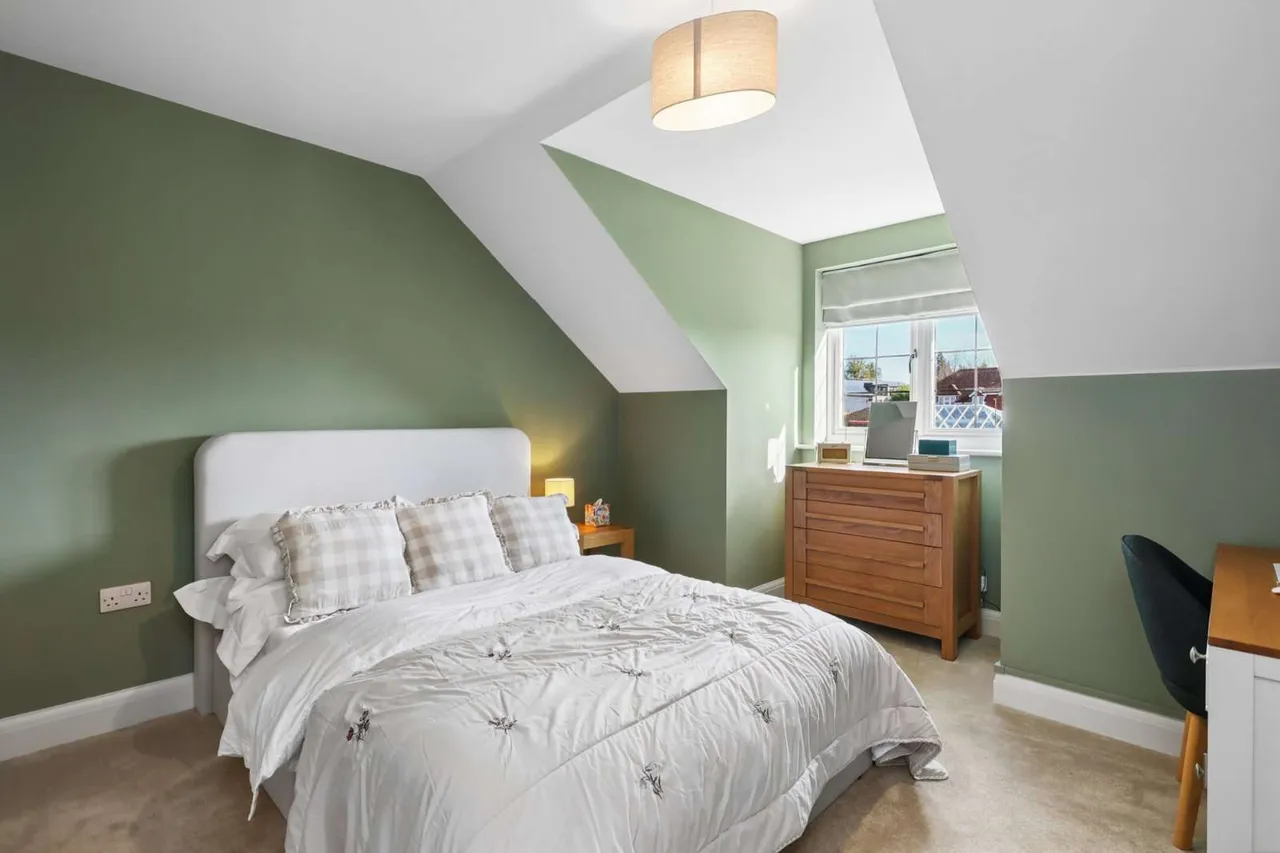 The Saddlery, Little Bookham, KT23, photo 9