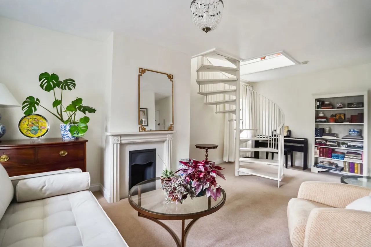 Totteridge Lane, HP13, photo 4