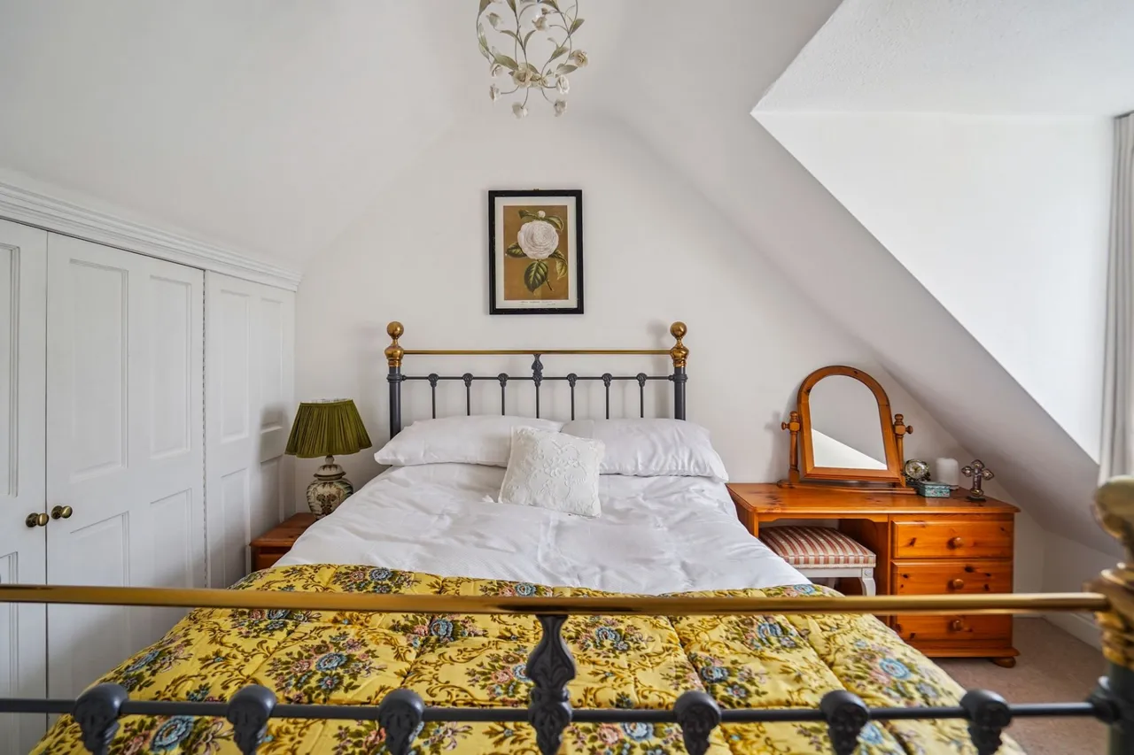 Totteridge Lane, HP13, photo 6