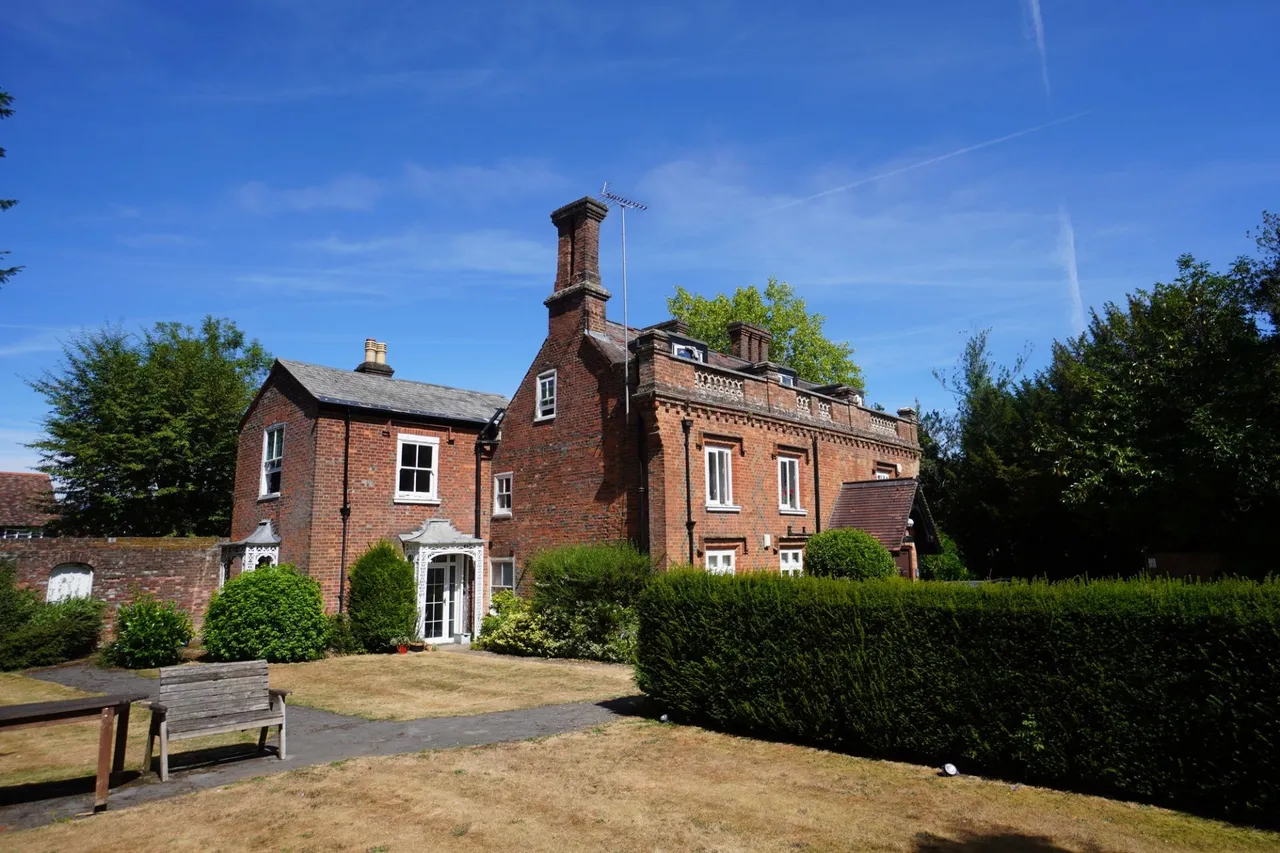 Totteridge Lane, HP13, photo 10