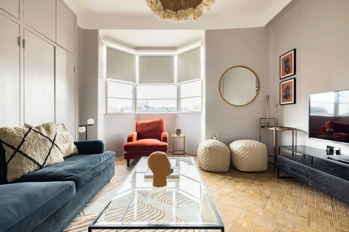 4 bed flat to rent — Charlotte Street, Westminster, London, W1T