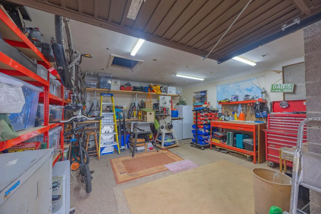 Graham Way, Cotford St. Luke, TA4, photo 25