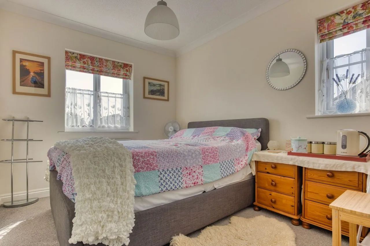 Graham Way, Cotford St. Luke, TA4, photo 8