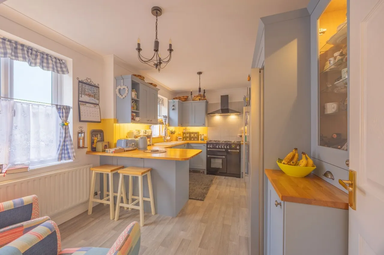Graham Way, Cotford St. Luke, TA4, photo 2
