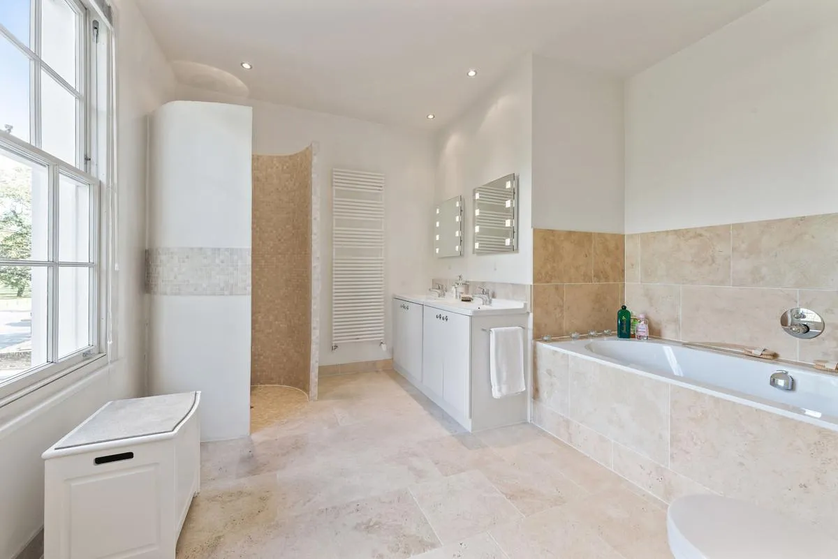 Hampton Court Road, East Molesey, KT8, photo 31