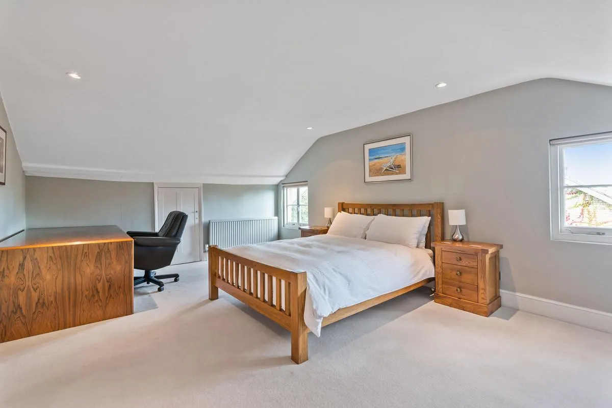 Hampton Court Road, East Molesey, KT8, photo 34