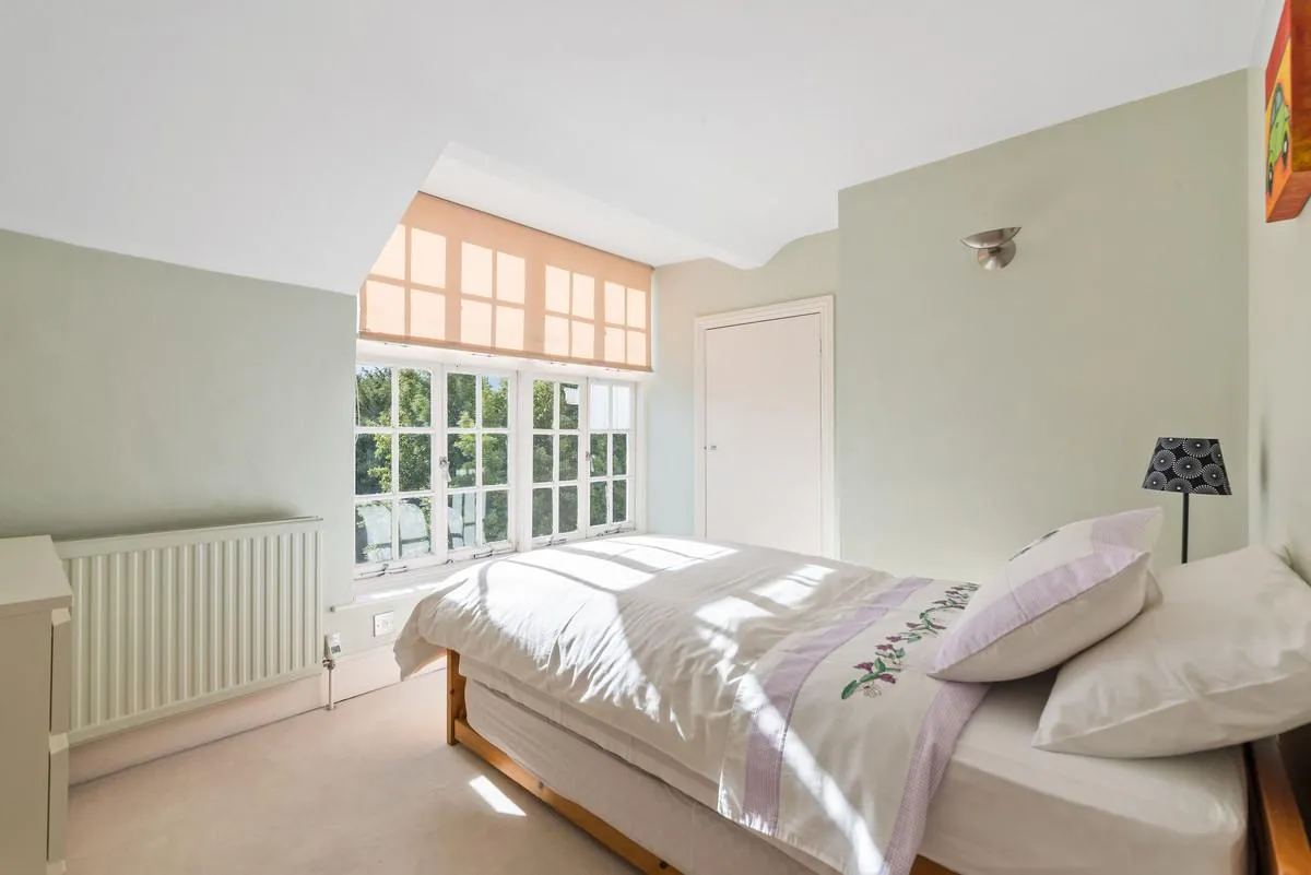 Hampton Court Road, East Molesey, KT8, photo 22