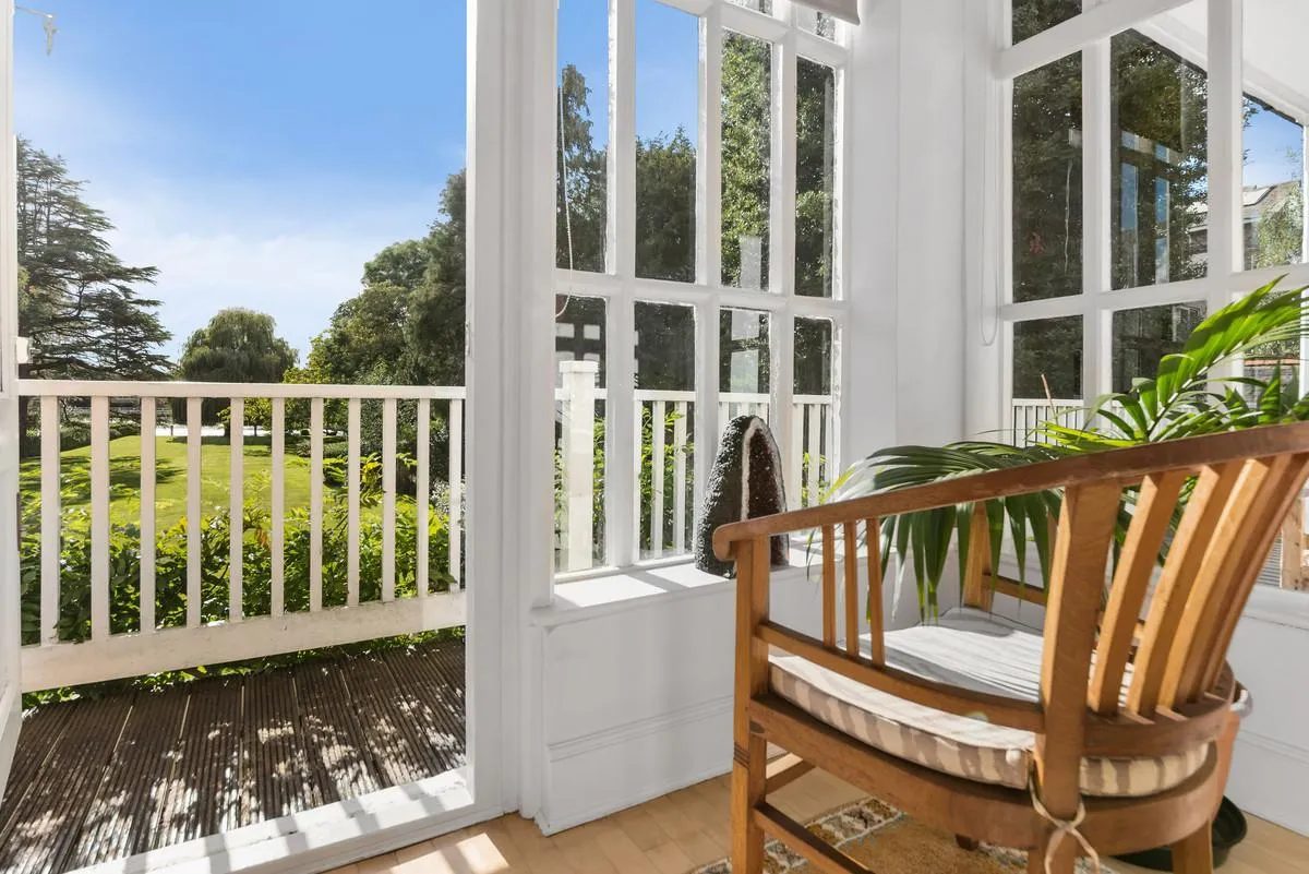 Hampton Court Road, East Molesey, KT8, photo 23