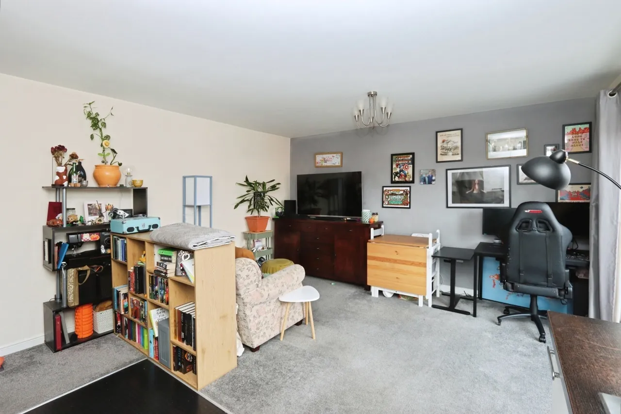 Edmund Court, Sheffield, S2, photo 2