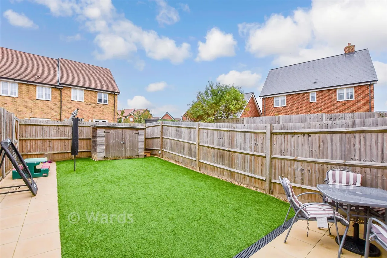 Honeysuckle Way, Coxheath, ME17, photo 6