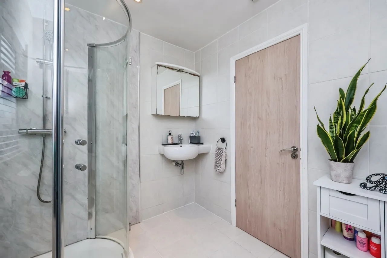 Scafell Way, Clifton, Nottingham, NG11, photo 16