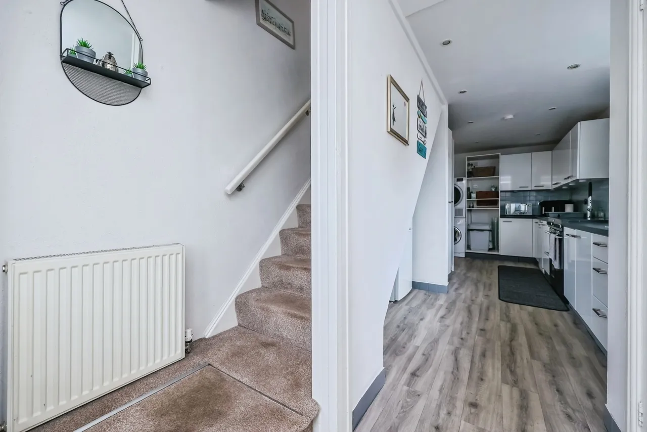 Scafell Way, Clifton, Nottingham, NG11, photo 9